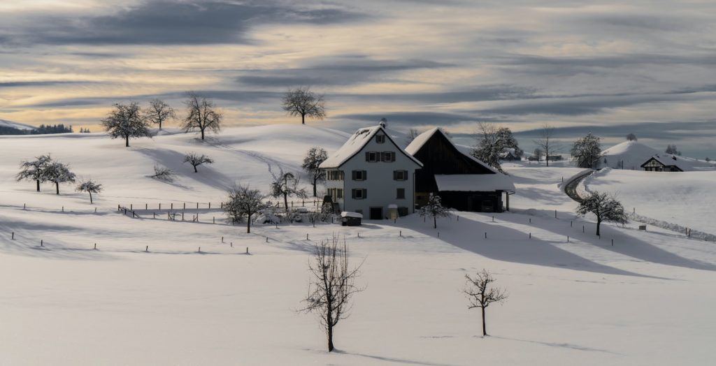 Oklahoma home buried in snow